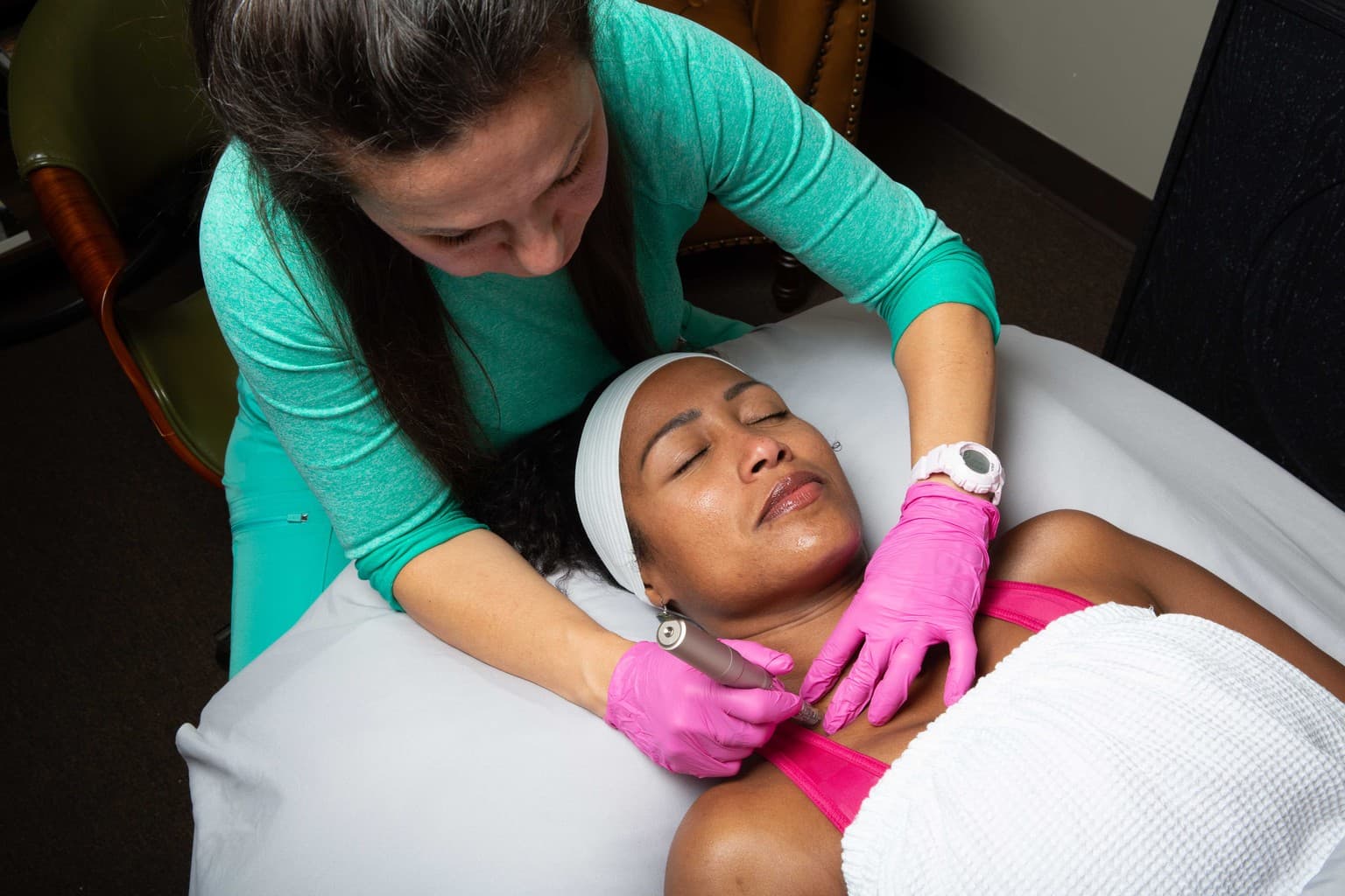 Restorative healthy-aging still — collagen, recovery, and paced clinical care